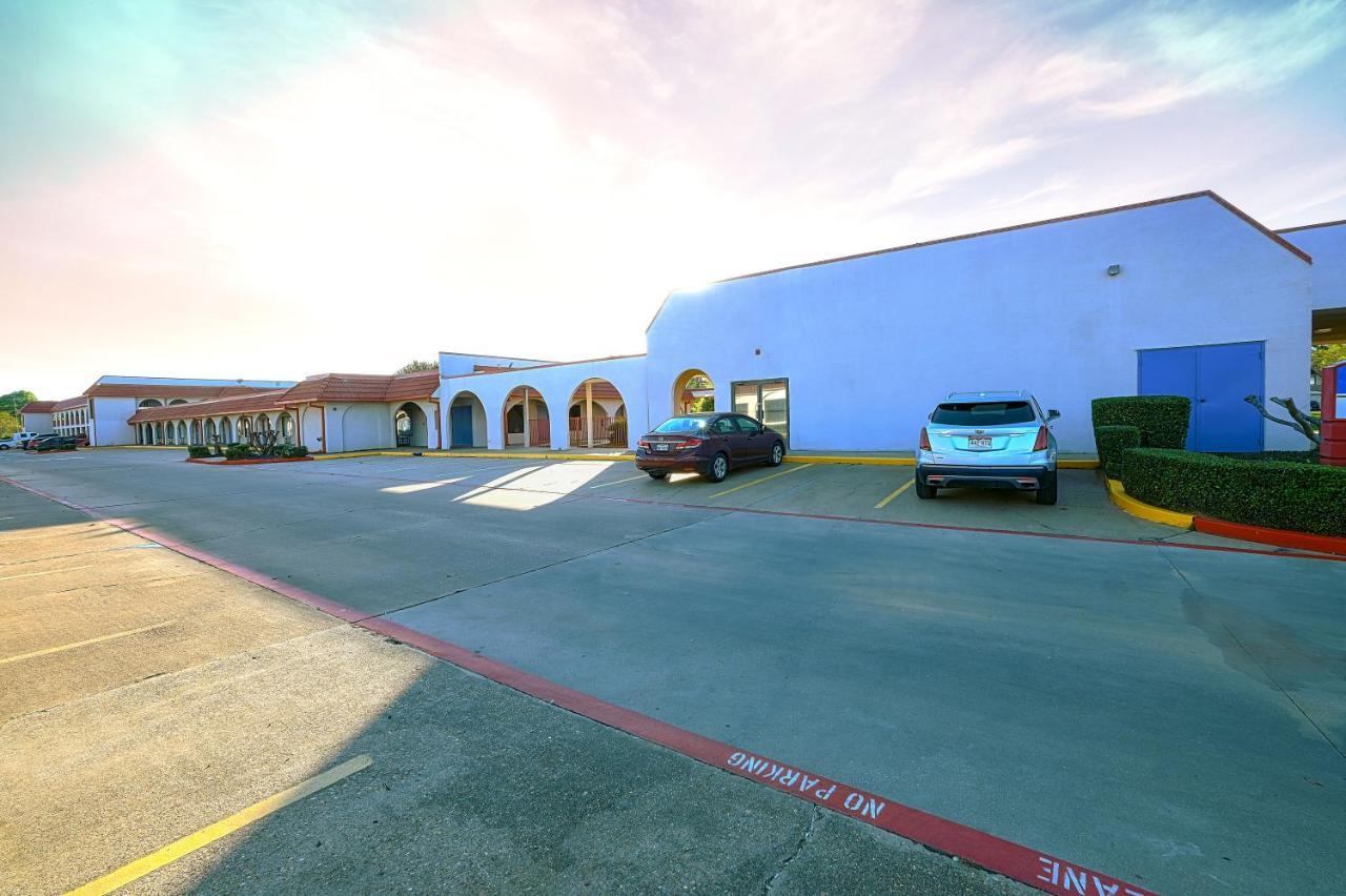 Motel 6-Longview, TX - North Exterior foto
