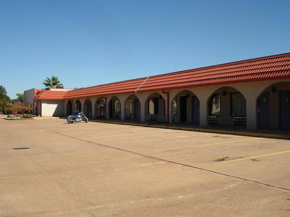 Motel 6-Longview, TX - North Exterior foto