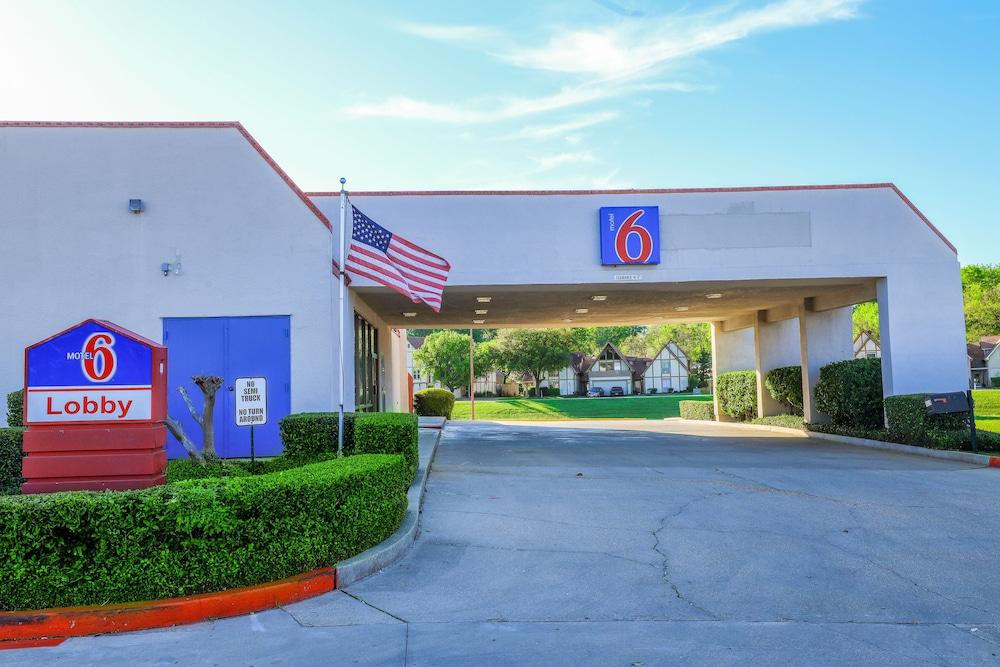 Motel 6-Longview, TX - North Exterior foto