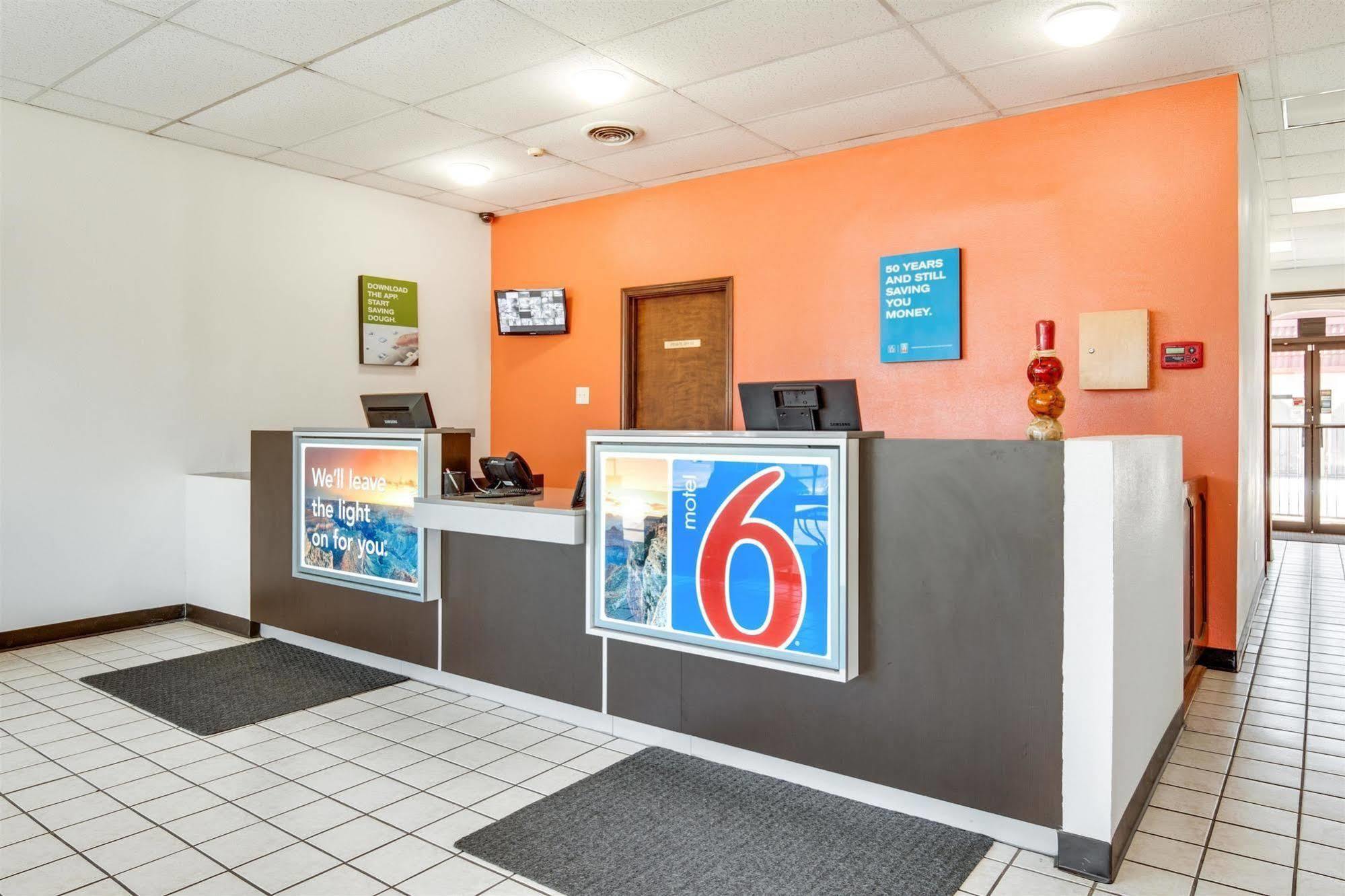 Motel 6-Longview, TX - North Exterior foto